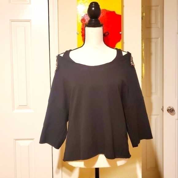 The Battalion Tops - The Battalion | Off Shoulder Sweatshirt